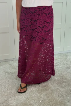 Aejasmin Skirt