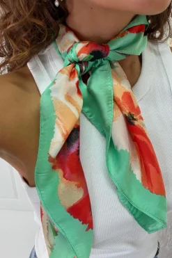 Aejuliska Scarf
