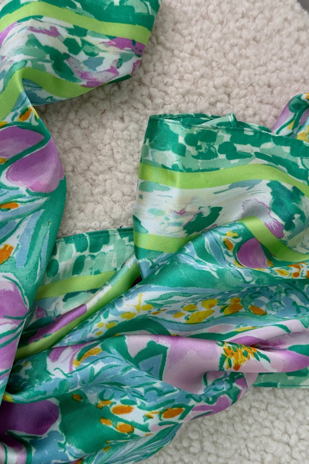 Aemaelys Scarf