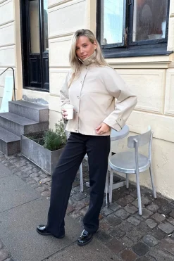 Avaic Short Trenchcoat A23824