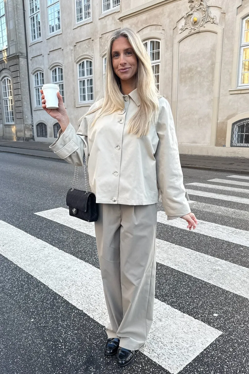 Avaic Short Trenchcoat A23824