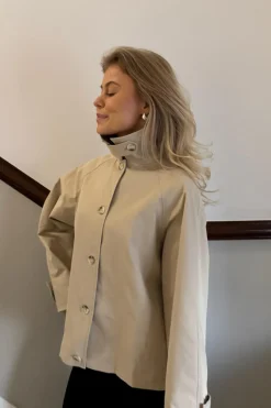 Avaic Short Trenchcoat A23824