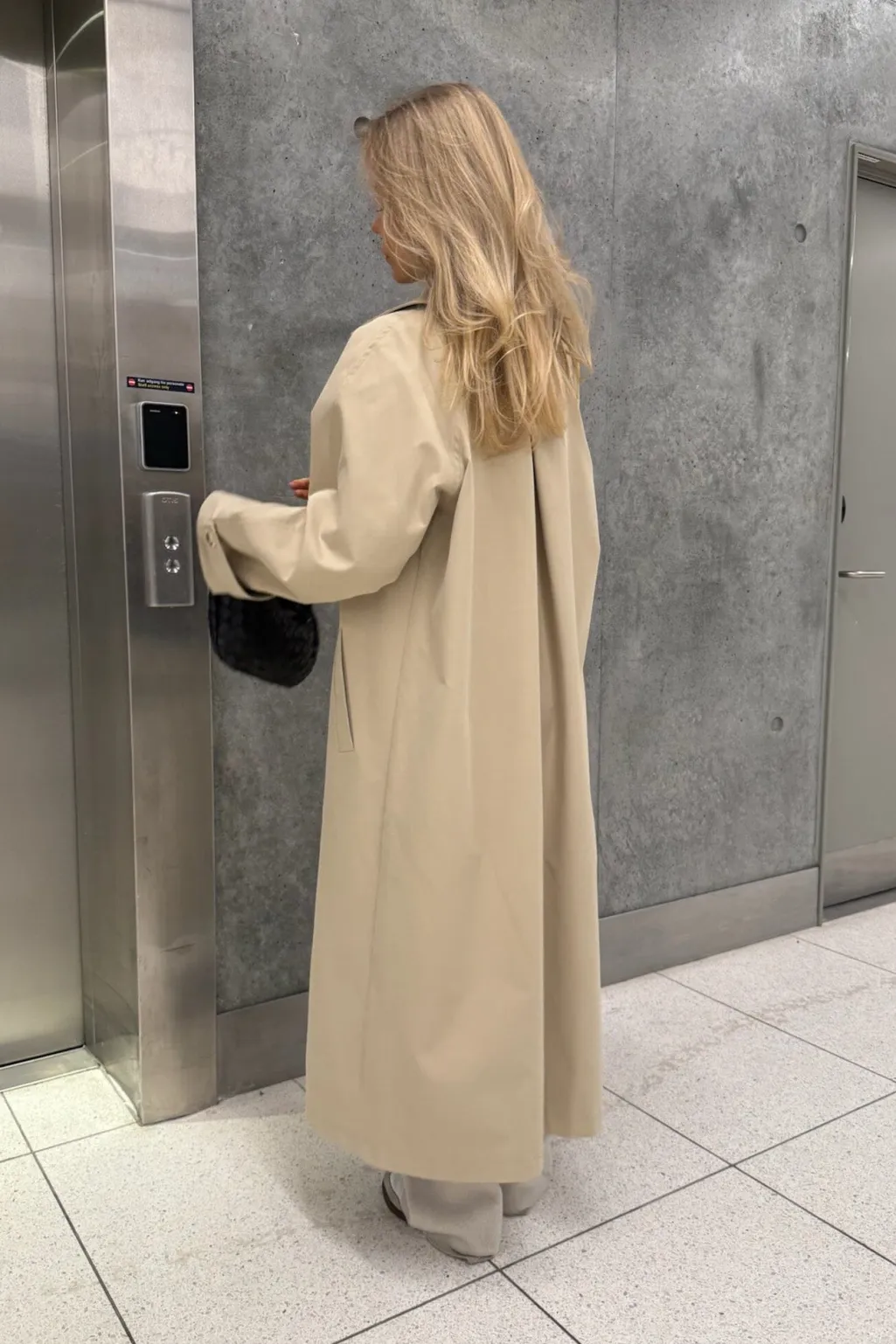 Avaic Trenchcoat A23791