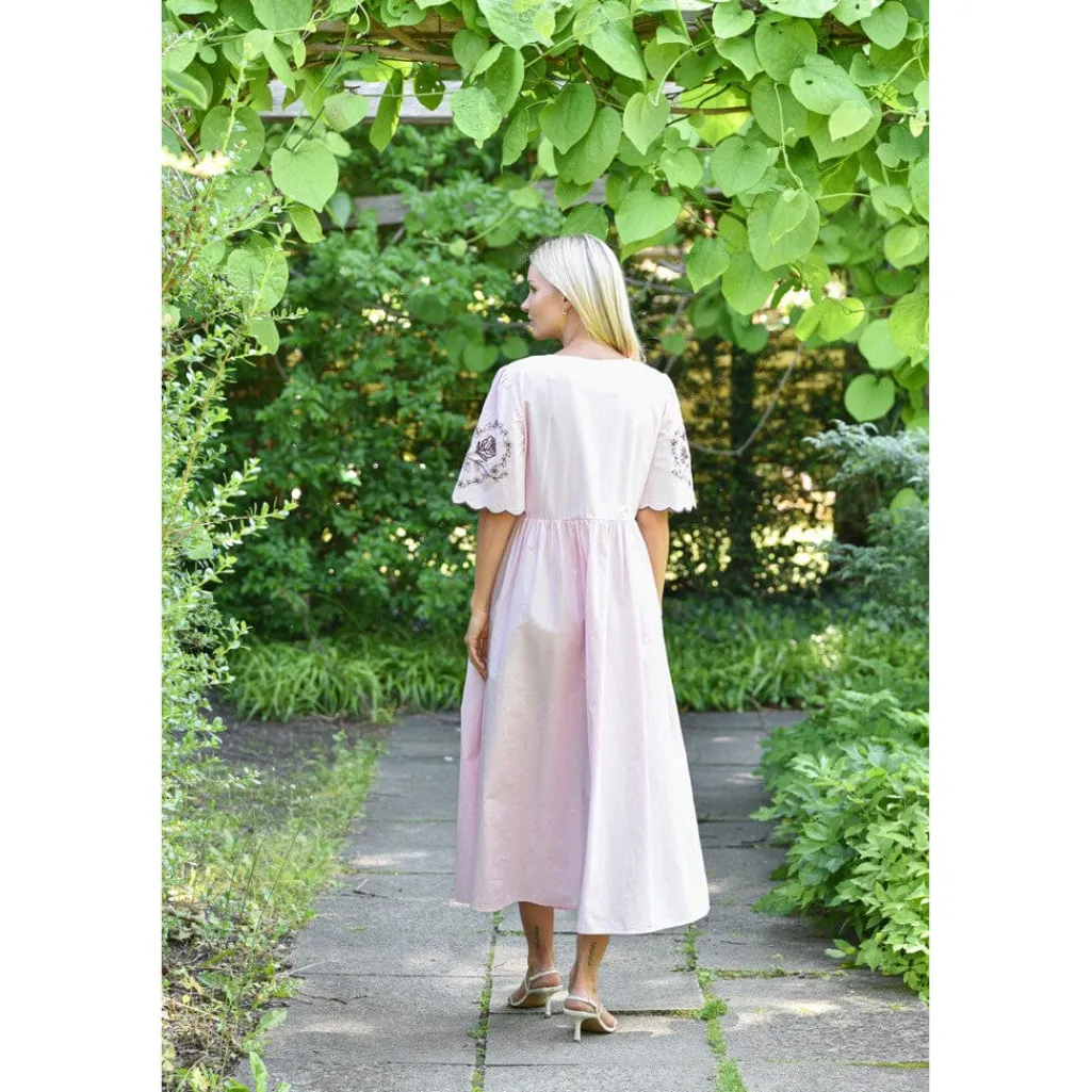Avamanda Dress AV8096