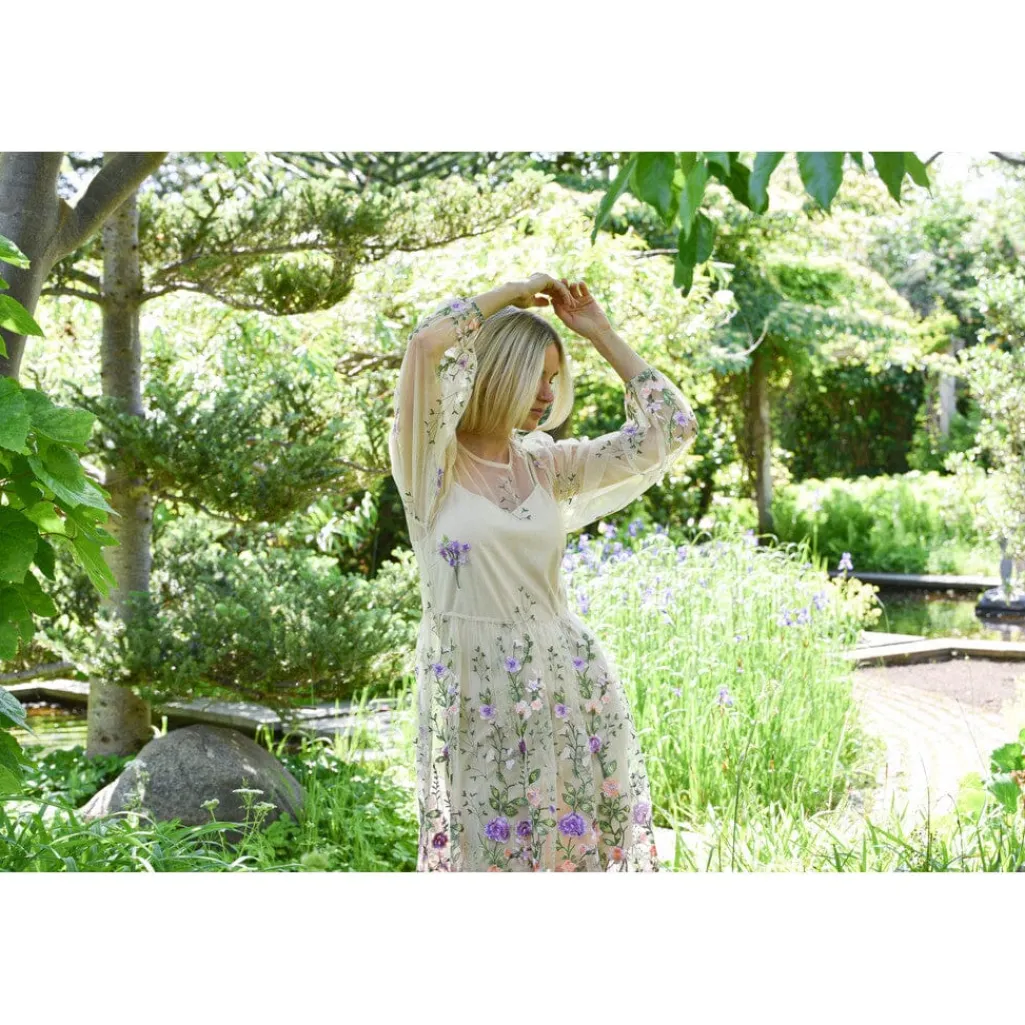 Avfuschia Dress AV4614