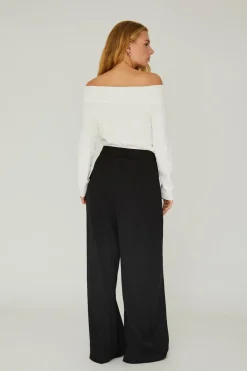 Avrib Offshoulder Blouse