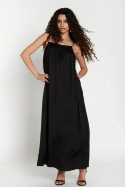 Bbkorthalsiabbtora Dress BBW4965