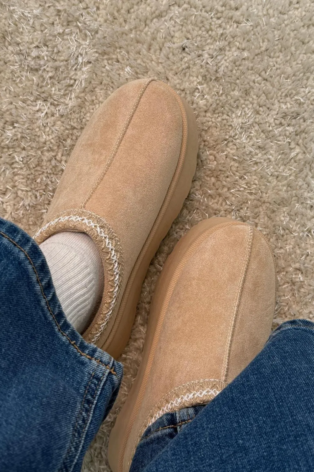Blacacia Slipper