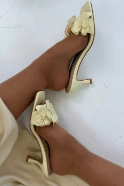 Blbutterfly Weed Sandals