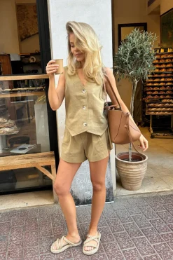 Celinaic Vest