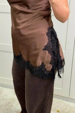 Dmhalterneck Lace