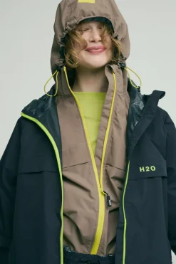 H2h2Rømø Festival Lw Rain Jacket Packable 100980-2