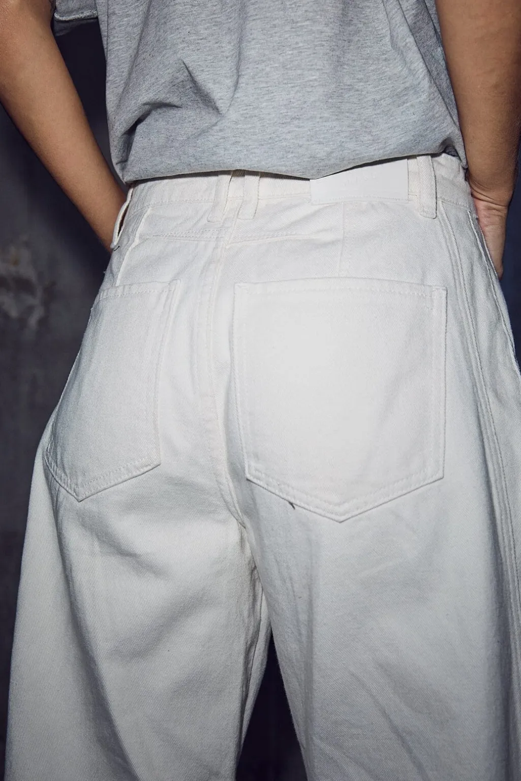 Hladrew Barrel Panel Jeans HL10571
