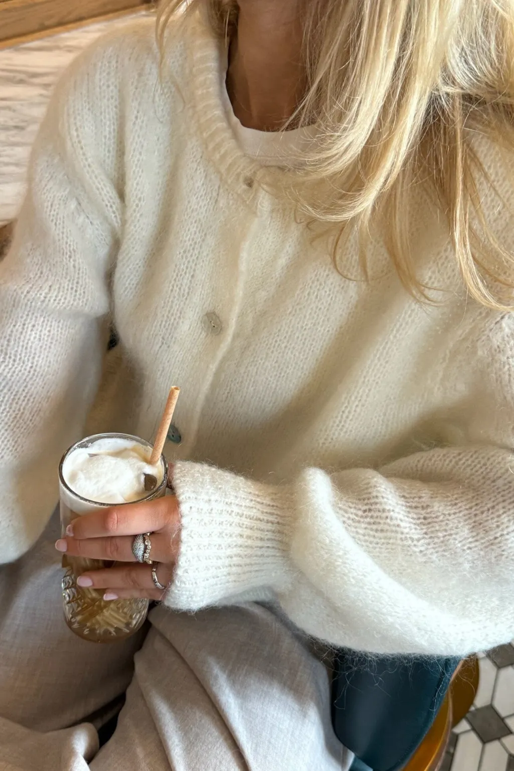 Idaic Cardigan