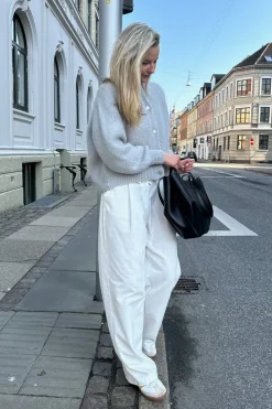 Idaic Cardigan