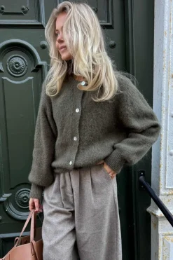 Idaic Cardigan