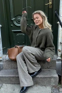 Idaic Cardigan