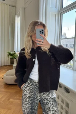 Idaic Cardigan