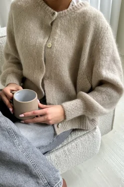 Idaic Cardigan