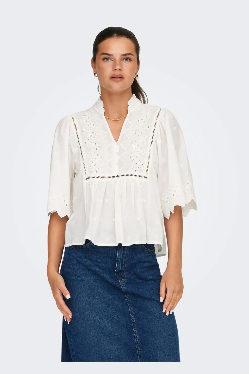Jdymaya 2/4 Embroidery Top