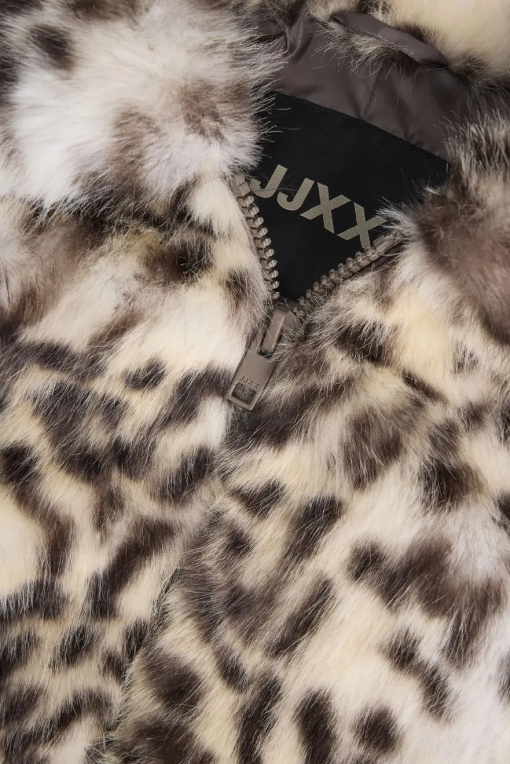 Jxtania Leo Jacket