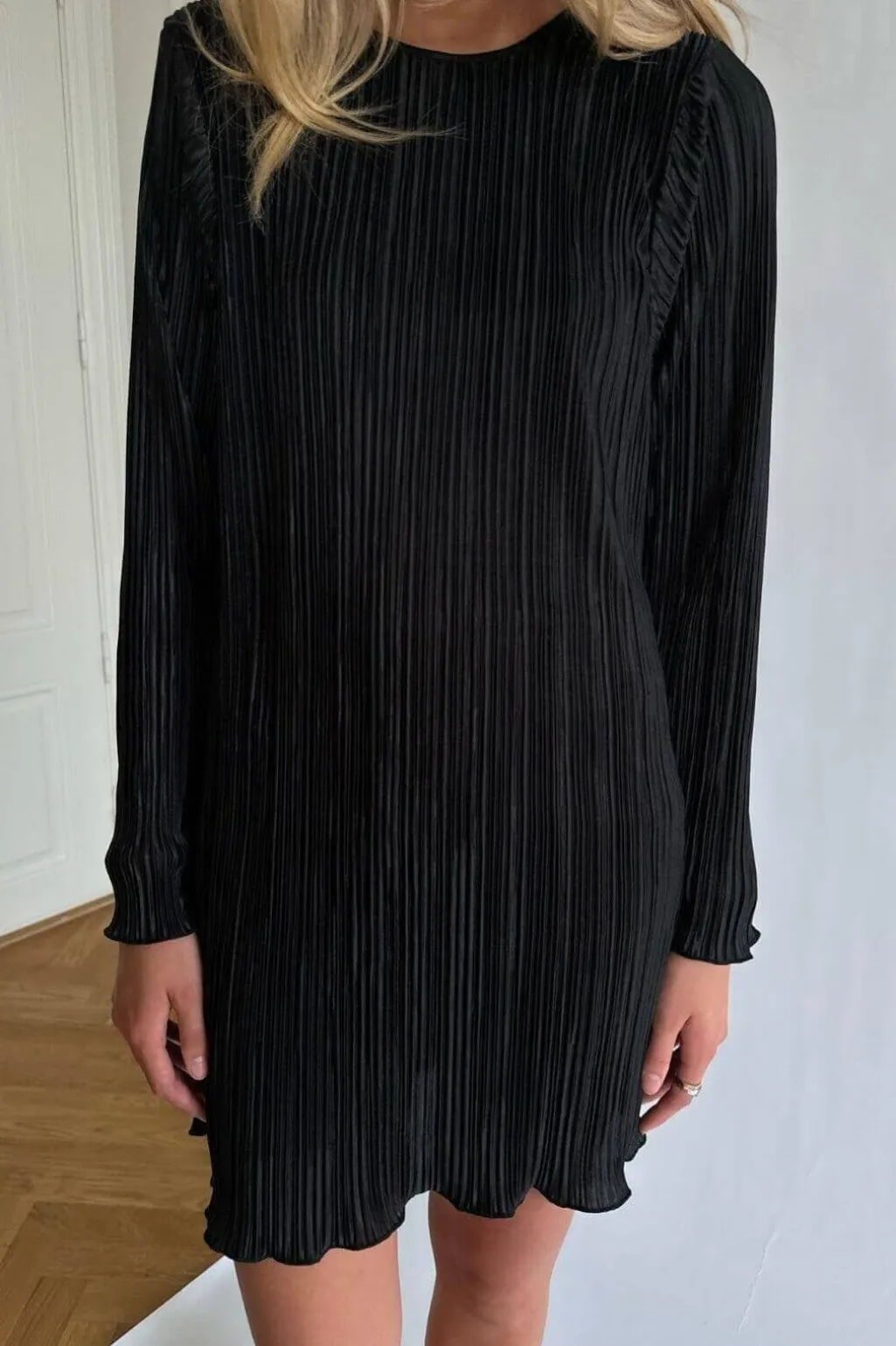Kellyic Plissé Dress