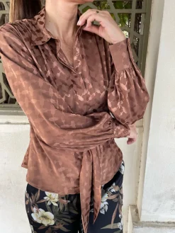Kmlee Shirt