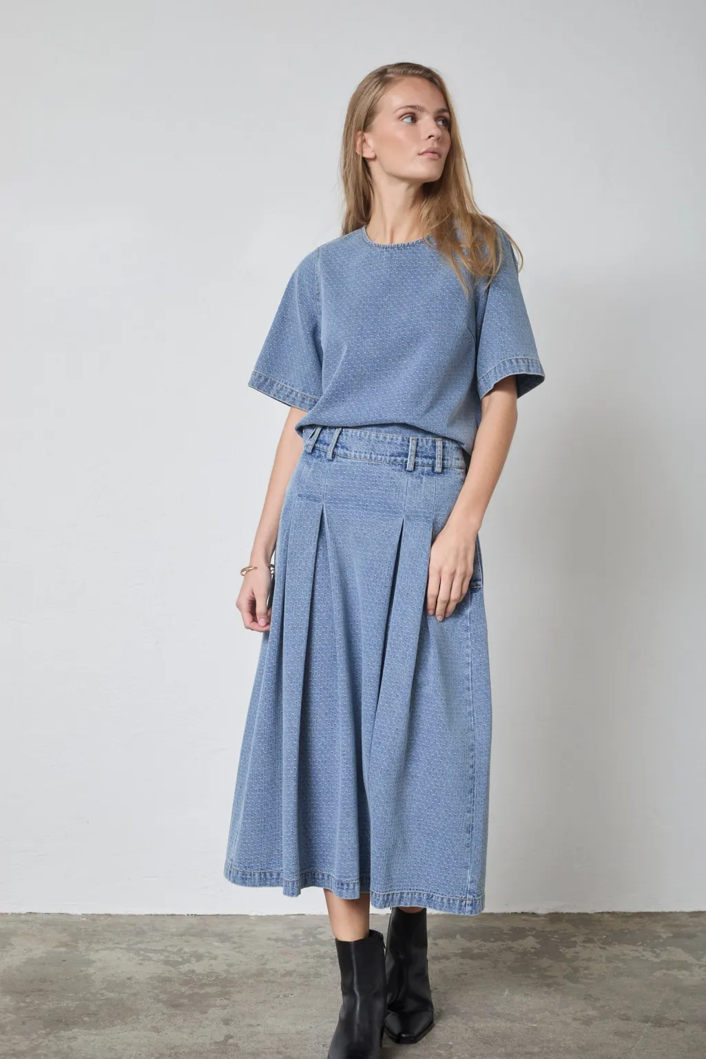 Lovacc Anya Pleat Skirt 44028