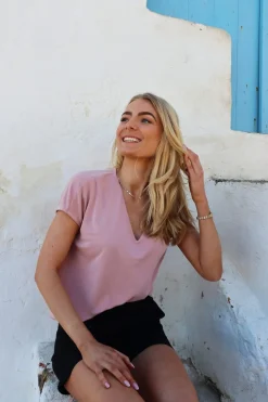 Ltnuni Vneck Tshirt 22409