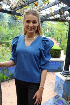 Ltwinnie Vneck Blouse 22358