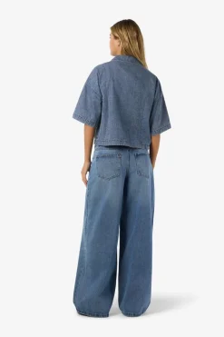 Nmenza S/S Reg Crop Shirt Mg004Mb