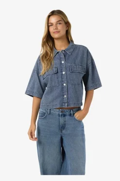 Nmenza S/S Reg Crop Shirt Mg004Mb