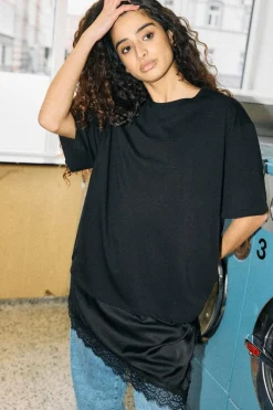 Nmfilla S/S Oversize Satin Lace T-Shirt