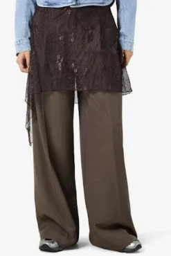 Nmida Elasticated Lace Skirt