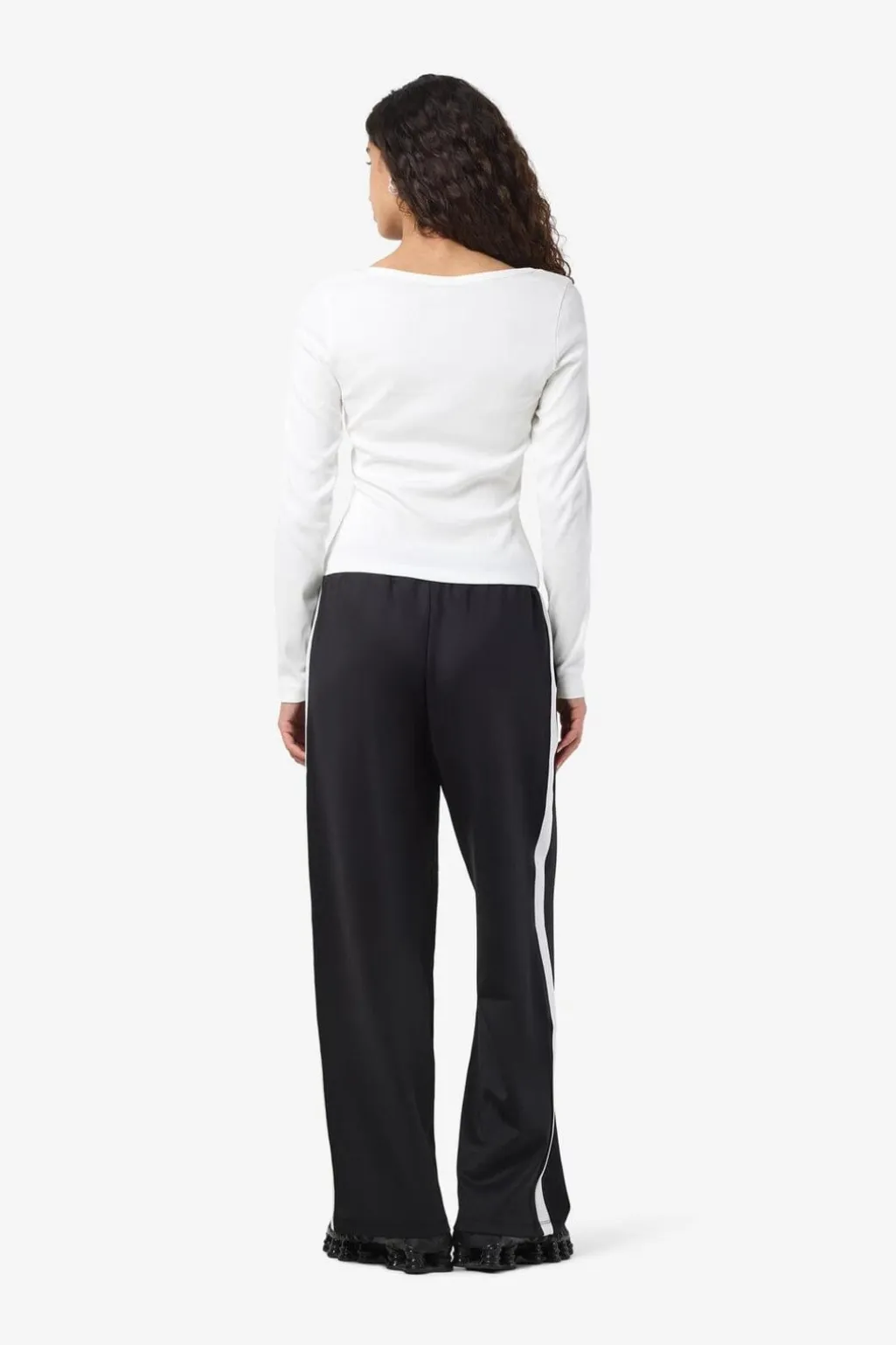 Nmjudy L/S Embr Top