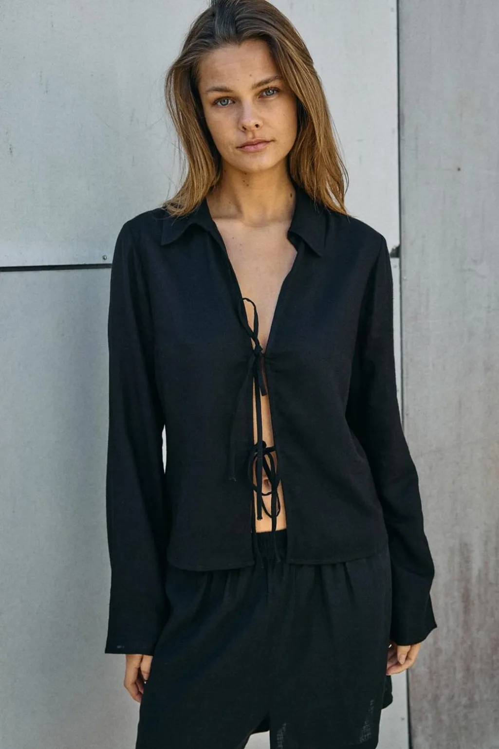 Nmleilani L/S Tie Top Fwd