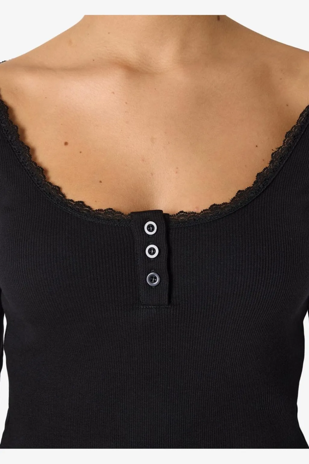Nmmaya L/S Lace Henley Top