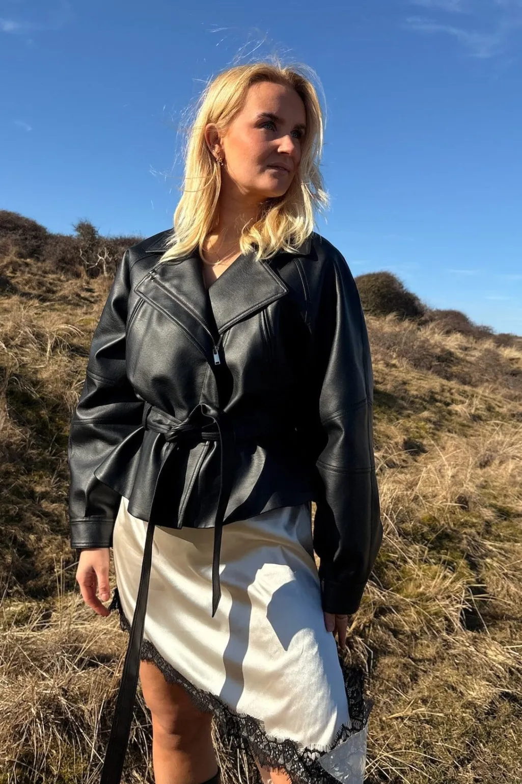 Nmpaula Waisted Pu Jacket /Tnt9