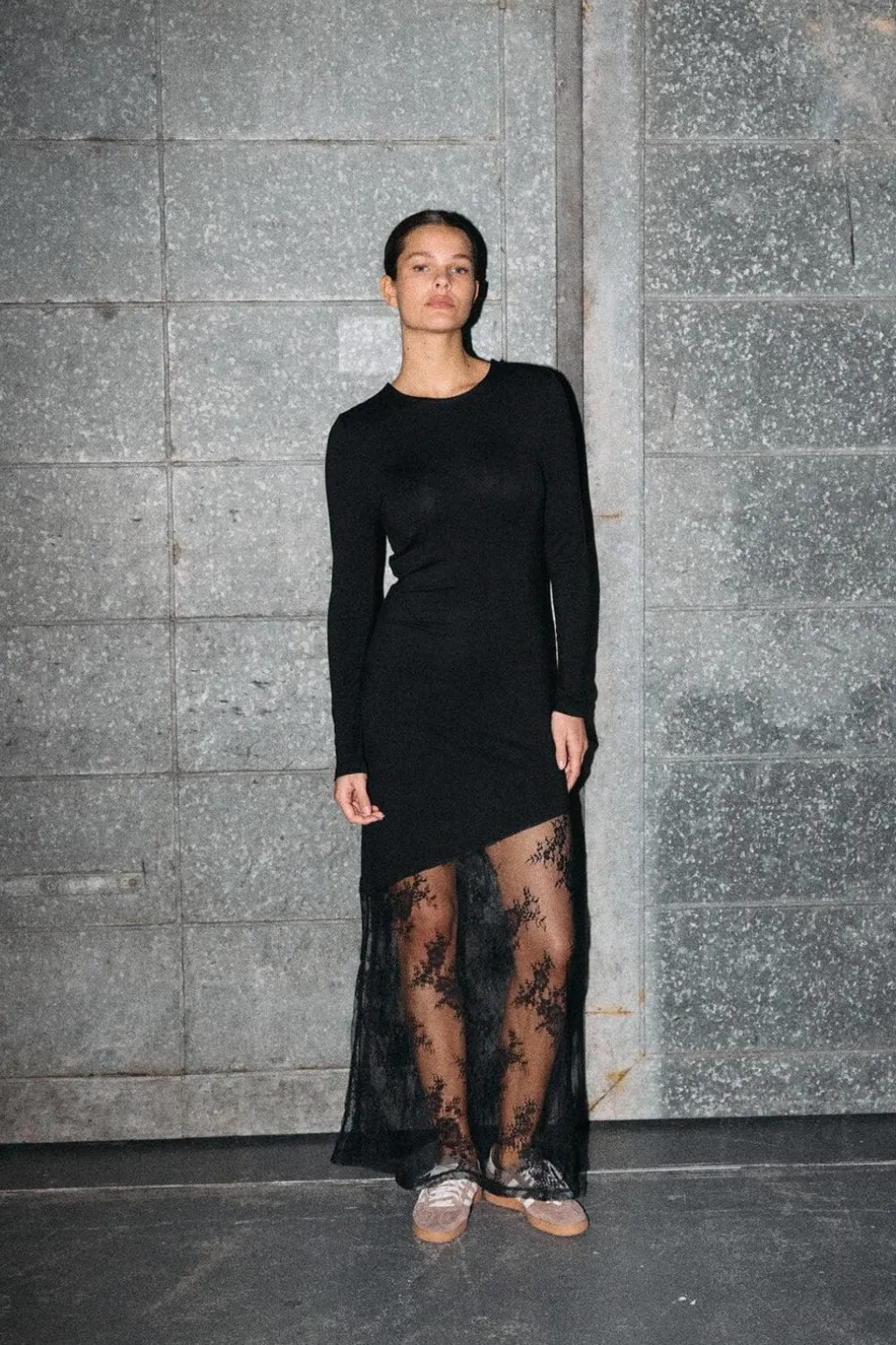Nmtika L/S Long Assym Lace Insert Dress