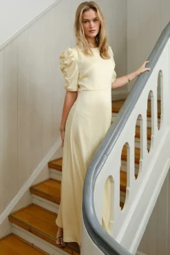 Nnbenuti Solid Dress 166584