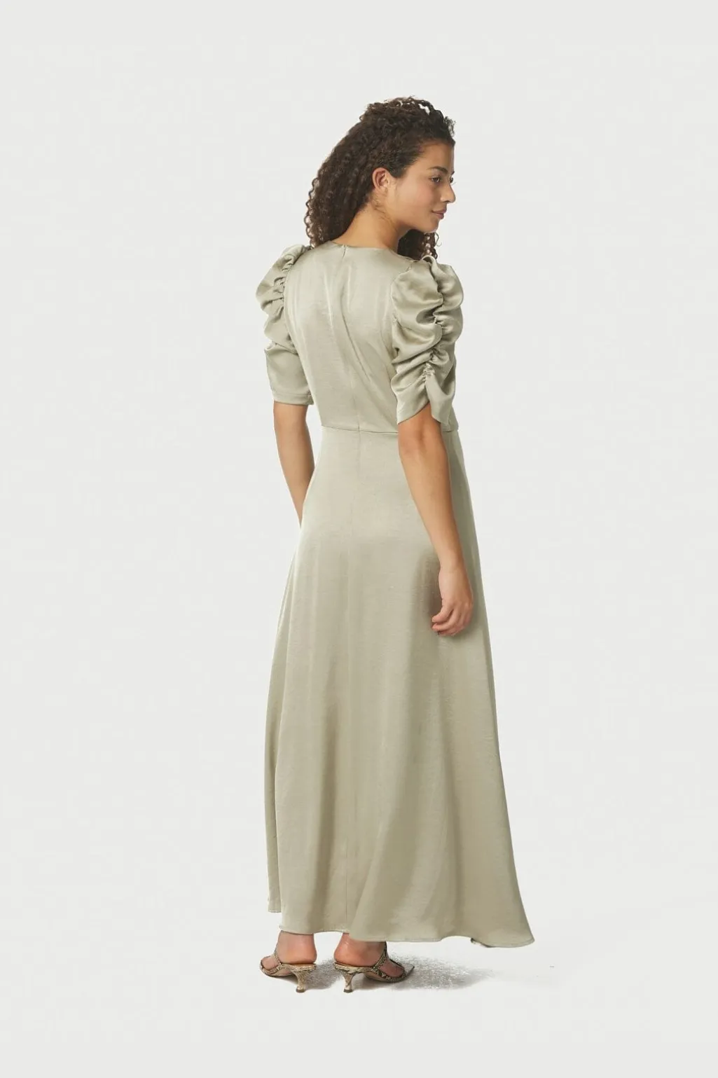 Nnbenuti Solid Dress 166584