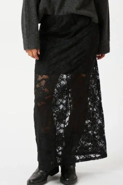 Nnemmie Lace Skirt 163608
