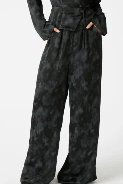 Nnharifa Distress Pants 164440
