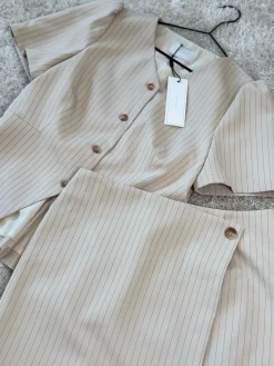 Nnjules Pinstriped Blouse 164812
