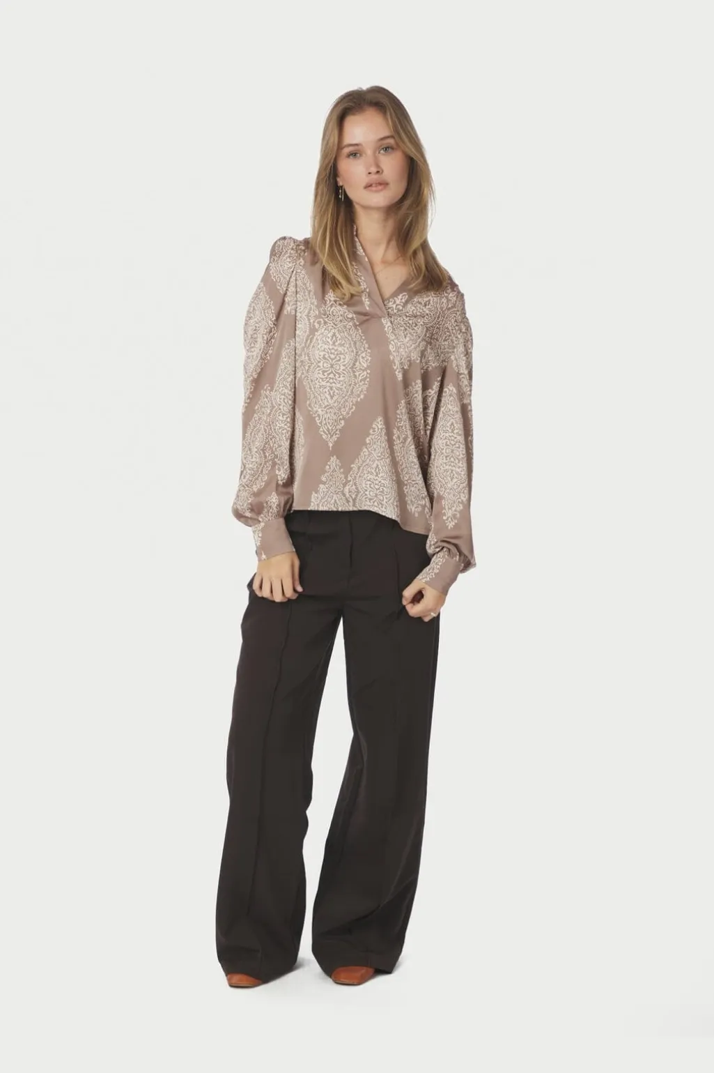 Nnrosslyn Paisley Drop Blouse 163976