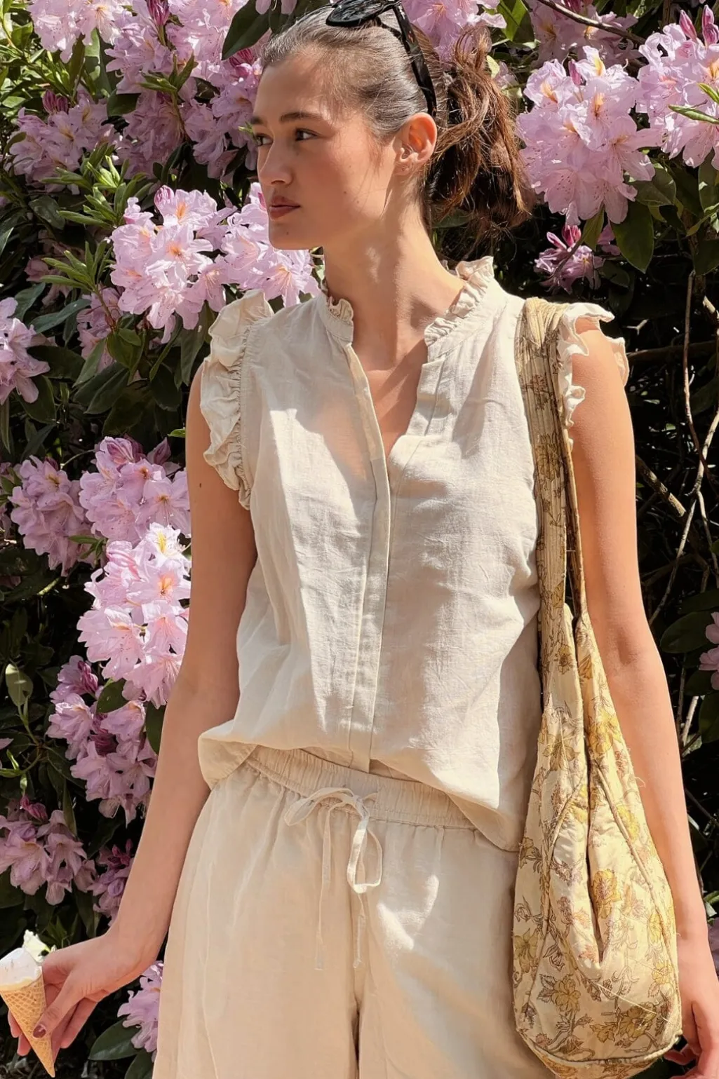 Nnshea Linen Shorts