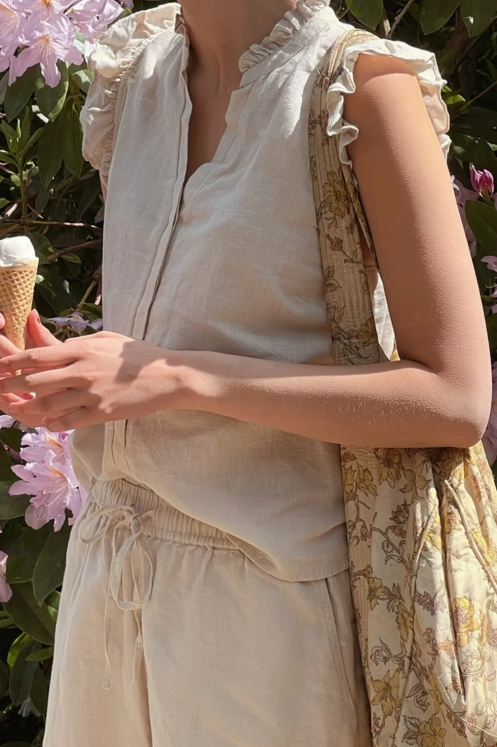 Nnshea Linen Shorts