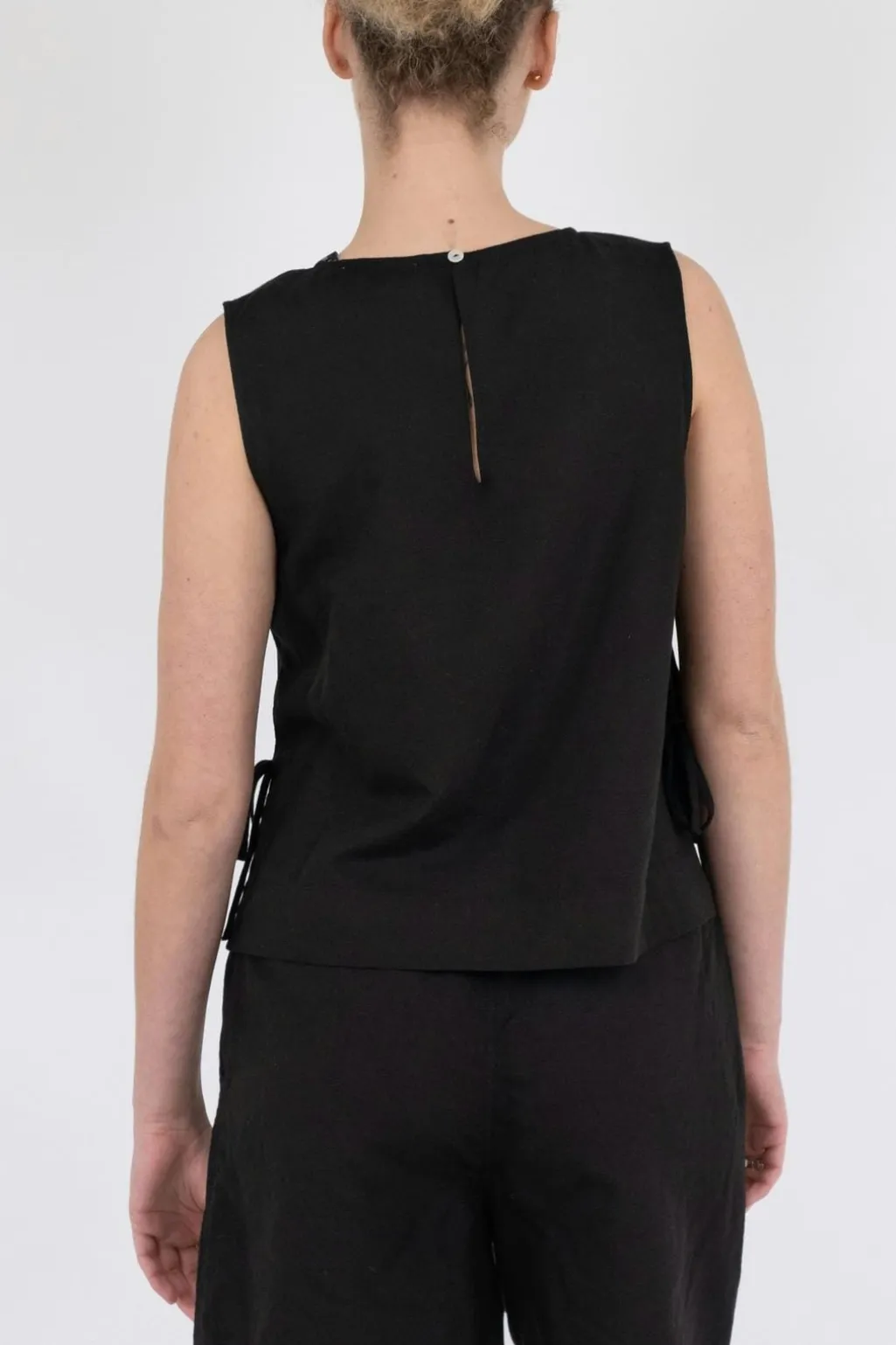 Nnsvetlana Linen Top