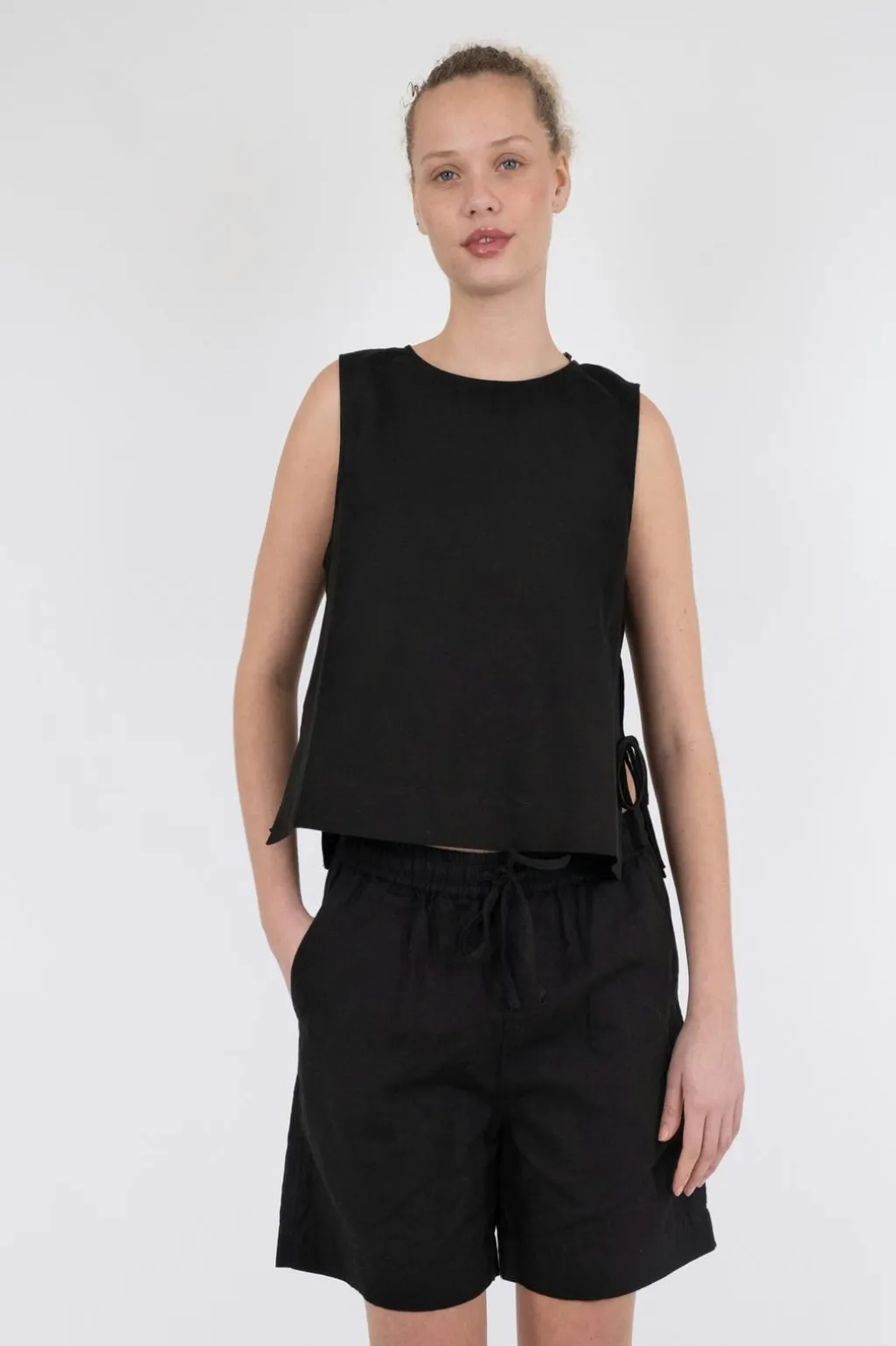 Nnsvetlana Linen Top