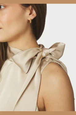 Nnveda Drapy Satin Top 166605